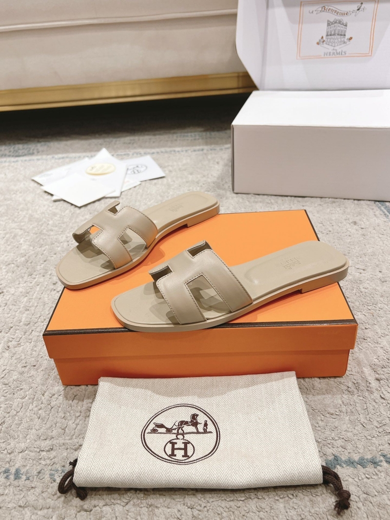 Hermes Slippers